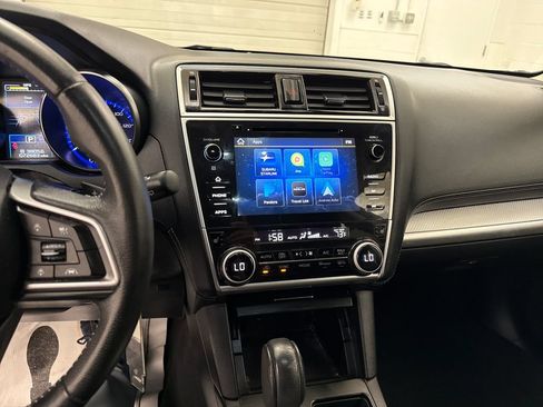 Used 2019 Subaru Outback 2.5i Premium AWD/4WD image 16