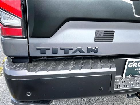 Used 2023 Nissan Titan PRO-4X w/ Pro-4x Convenience Package AWD/4WD image 31