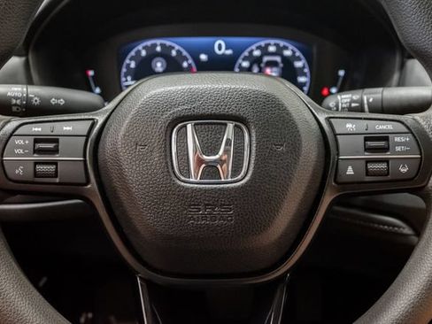 Used 2025 Honda Accord SE image 10