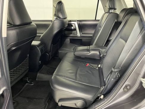 Used 2017 Toyota 4Runner Limited AWD/4WD image 20