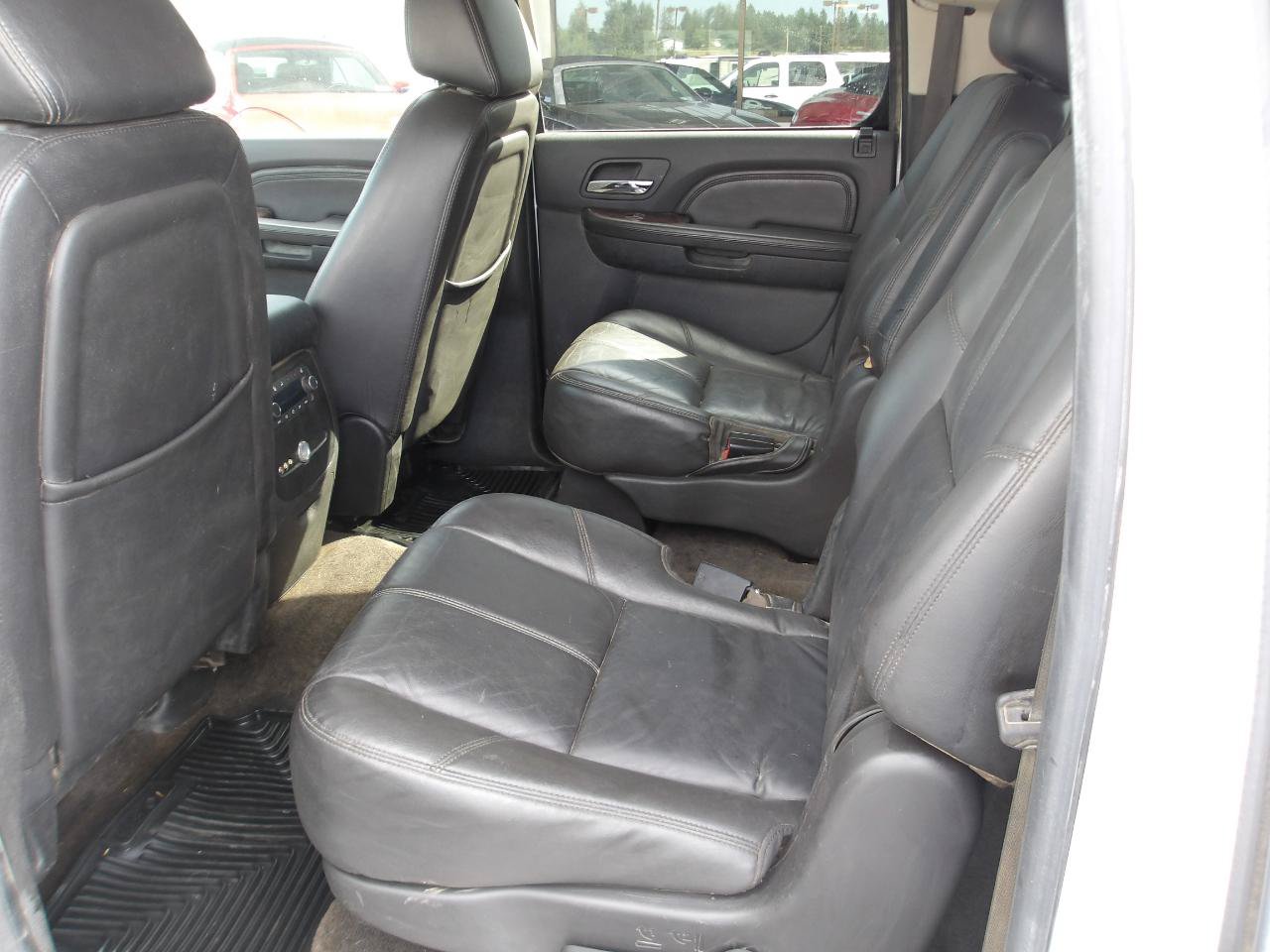 Used 2008 GMC Yukon XL Denali AWD/4WD image 10