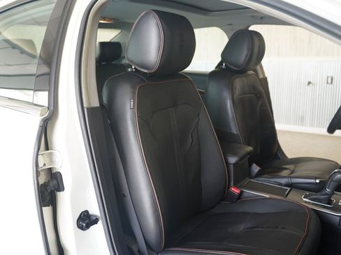 Used 2012 Lincoln MKZ FWD image 27