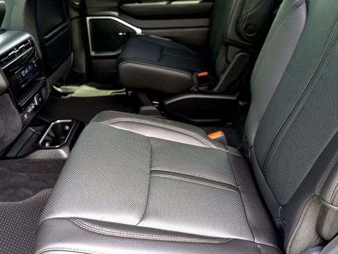 New 2026 Jeep Grand Wagoneer L 2WD image 19