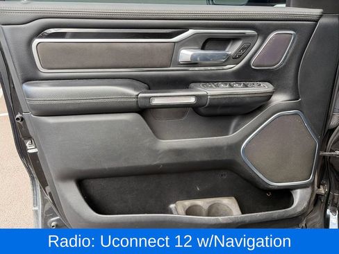 Used 2019 RAM 1500 Laramie AWD/4WD image 16
