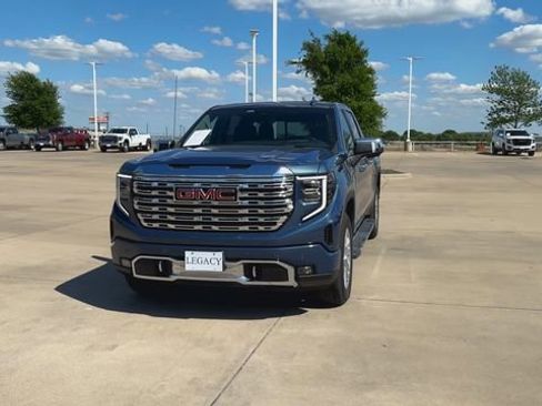 Used 2024 GMC Sierra 1500 Denali w/ Technology Package RWD image 4