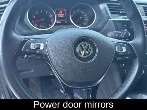 Used 2019 Volkswagen Tiguan SE w/ Panoramic Sunroof Package image 20