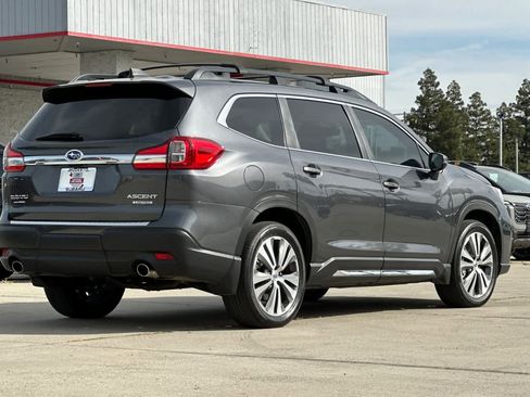 Used 2021 Subaru Ascent Limited w/ Technology Package image 3