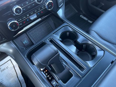 Used 2024 Ford F150 Lariat w/ Equipment Group 502A High image 30