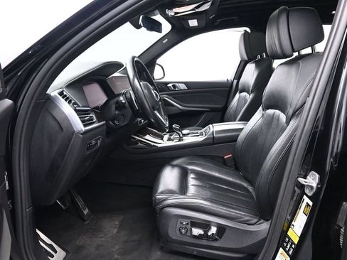 Used 2021 BMW X7 xDrive40i w/ M Sport Package AWD/4WD image 11