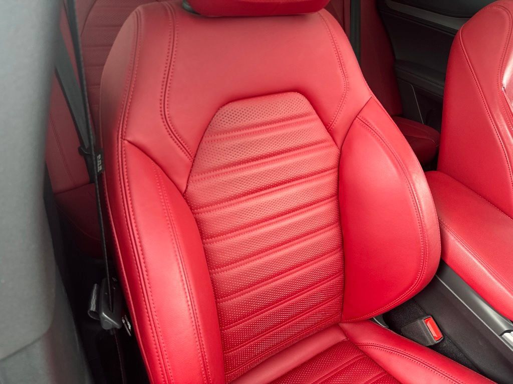 Used 2023 Alfa Romeo Stelvio Veloce AWD/4WD image 70