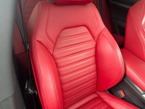 Used 2023 Alfa Romeo Stelvio Veloce AWD/4WD image 70