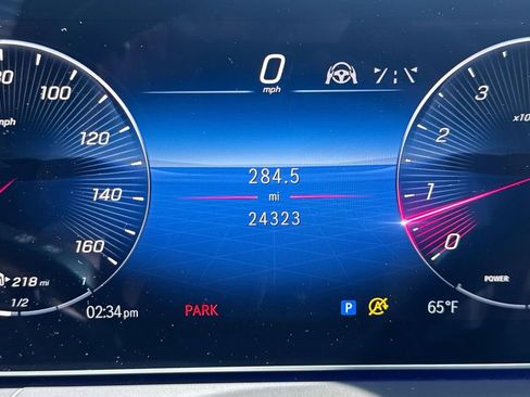 Used 2025 Mercedes-Benz GLE 350 4MATIC image 29
