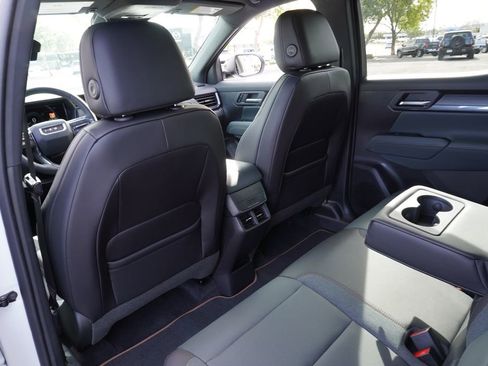 New 2026 GMC Terrain AT4 w/ Technology Package II image 10