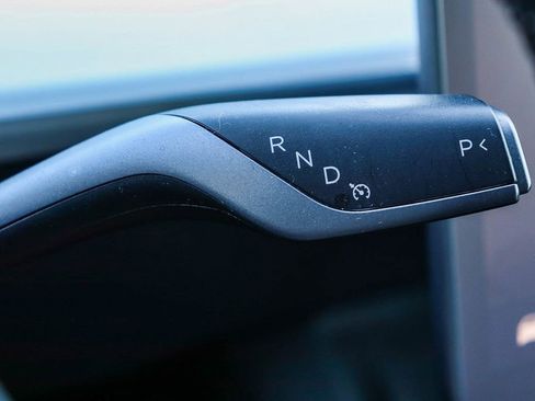 Used 2022 Tesla Model 3 Base image 19