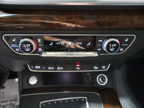 Used 2018 Audi Q5 2.0T Premium Plus w/ Premium Plus Package AWD/4WD image 30