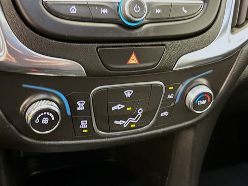 Used 2021 Chevrolet Equinox LT w/ LPO, Cargo Package image 24