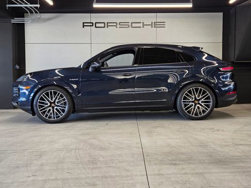 Certified 2026 Porsche Cayenne E-Hybrid Coupe AWD/4WD image 2