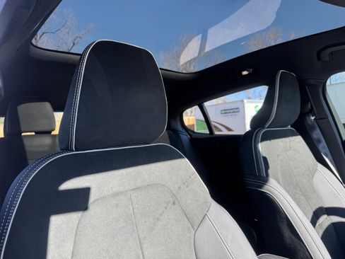 Used 2023 Volvo C40 P8 Recharge Ultimate image 21