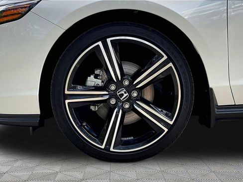Used 2025 Honda Accord Sport image 24