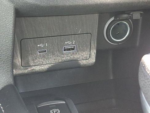 Used 2023 Nissan Kicks SR w/ SR Premium Package FWD image 25