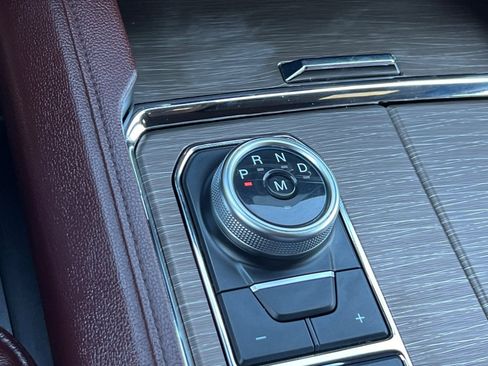 Certified 2023 Ford Expedition Limited image 24