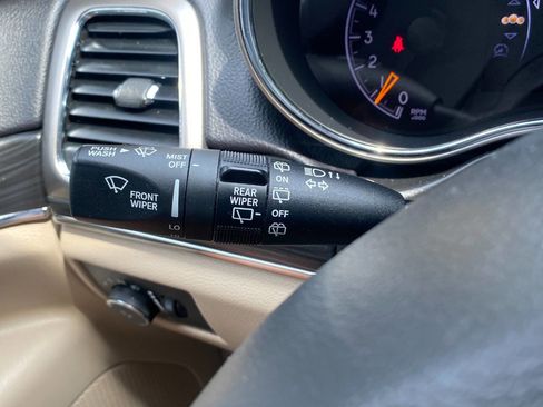 Used 2019 Jeep Grand Cherokee Limited RWD image 26
