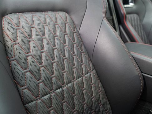 Used 2020 Jaguar F-TYPE SVR image 49