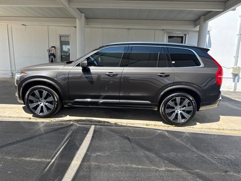 Used 2025 Volvo XC90 T8 Plus w/ Protection Package Premier AWD/4WD image 8