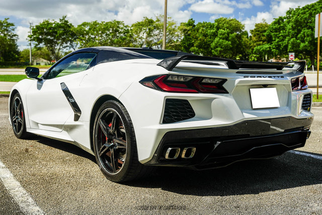 Used 2021 Chevrolet Corvette Stingray Premium Conv w/ Z51 Performance Package RWD image 15