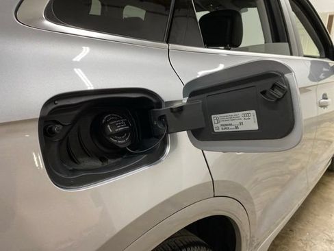 Used 2023 Audi Q5 2.0T Premium AWD/4WD image 96