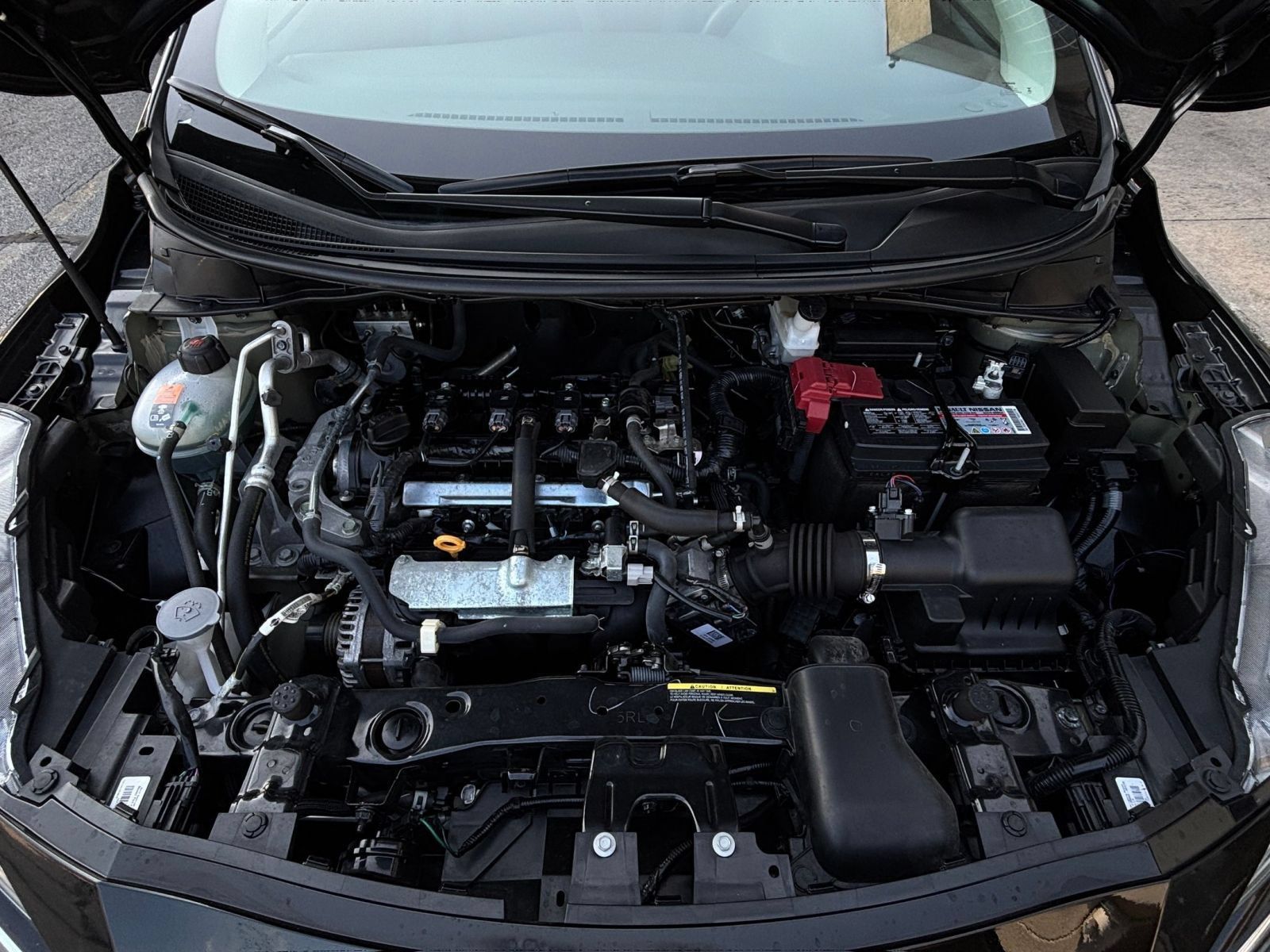 Used 2025 Nissan Versa SV FWD image 30