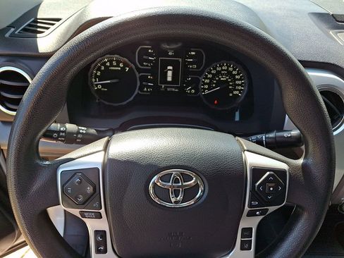 Used 2019 Toyota Tundra SR5 w/ SR5 Upgrade Package AWD/4WD image 19