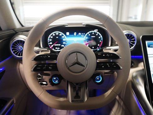 Used 2025 Mercedes-Benz AMG GT 55 image 17