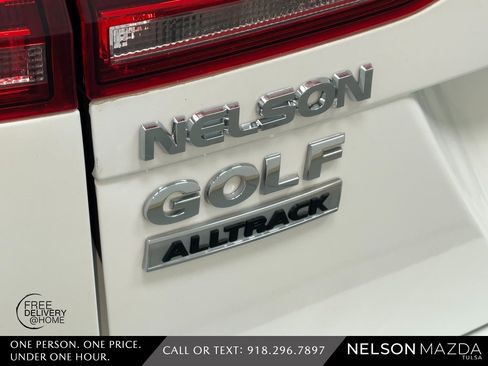 Used 2017 Volkswagen Golf Alltrack S image 15