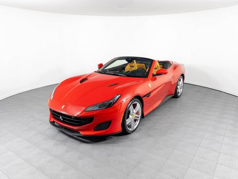 Certified 2020 Ferrari Portofino RWD image 18
