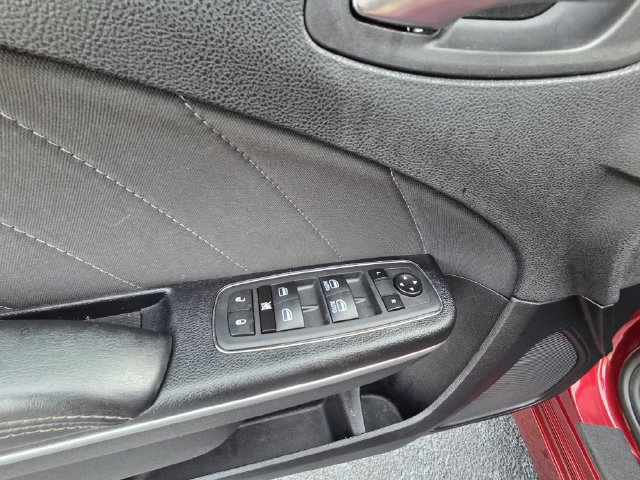 Used 2019 Dodge Charger R/T RWD image 11