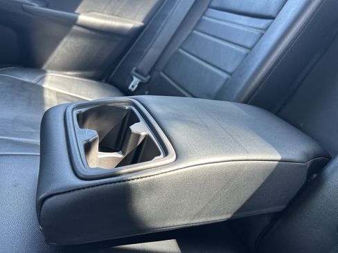 Used 2016 Toyota Camry XLE w/ Moonroof Package FWD image 27