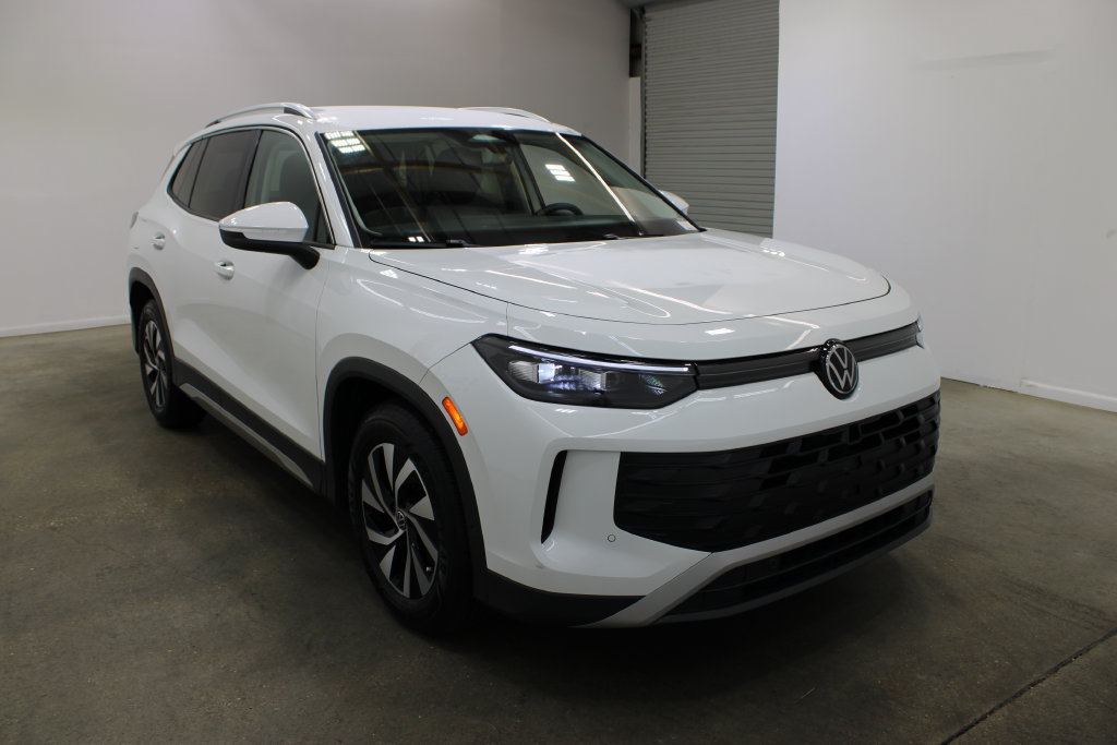 Certified 2026 Volkswagen Tiguan S FWD image 6