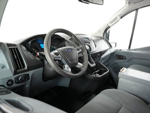 Used 2019 Ford Transit 250 130 Low Roof image 5