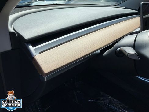 Used 2019 Tesla Model 3 Long Range image 19