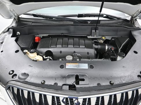 Used 2017 Buick Enclave Premium FWD image 24