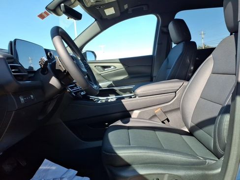 New 2026 Chevrolet Traverse LT w/ Driver Confidence Package image 13