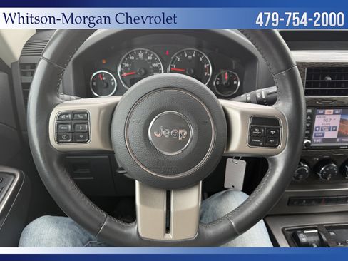Used 2012 Jeep Liberty Limited Jet w/ Comfort/Convenience Group image 15