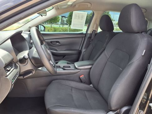 Used 2024 Nissan Sentra S FWD image 13