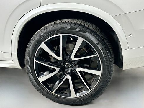 Certified 2023 Volvo XC90 B6 Plus w/ Protection Package Premier image 32