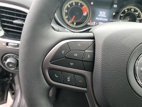 Used 2022 Jeep Cherokee Limited image 14