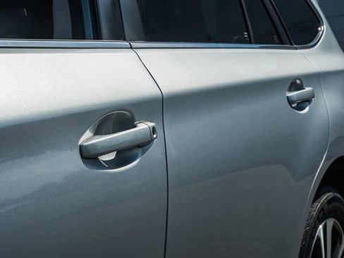 Used 2019 Subaru Outback 2.5i Limited image 16