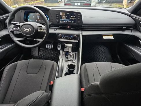 New 2026 Hyundai Elantra Sport FWD image 15