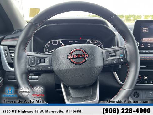 Used 2025 Nissan Rogue SV AWD/4WD image 21