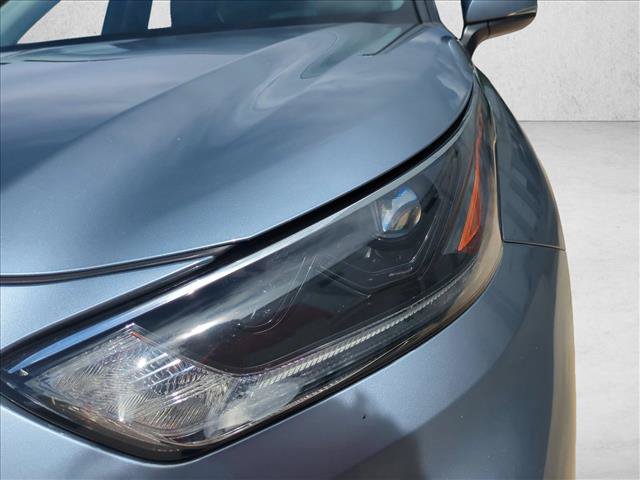 Used 2021 Toyota Highlander XLE FWD image 6